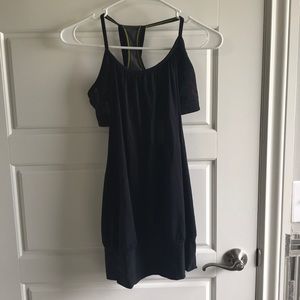 Lululemon yoga top with built in bra